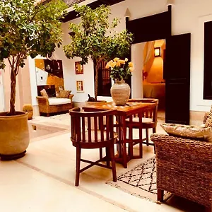 https://riad-les-5-soeurs.marrakeshhotelsmorocco.com